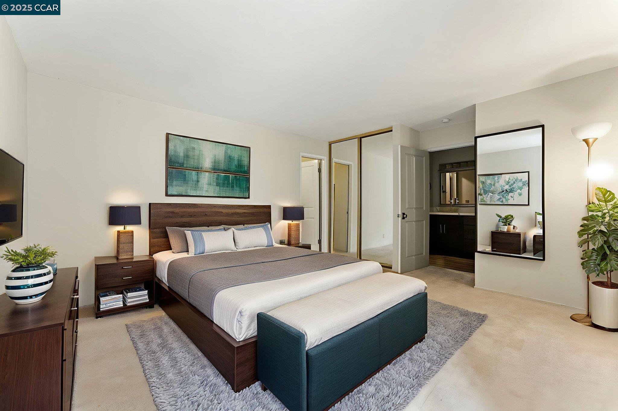9 Commodore Dr # A208