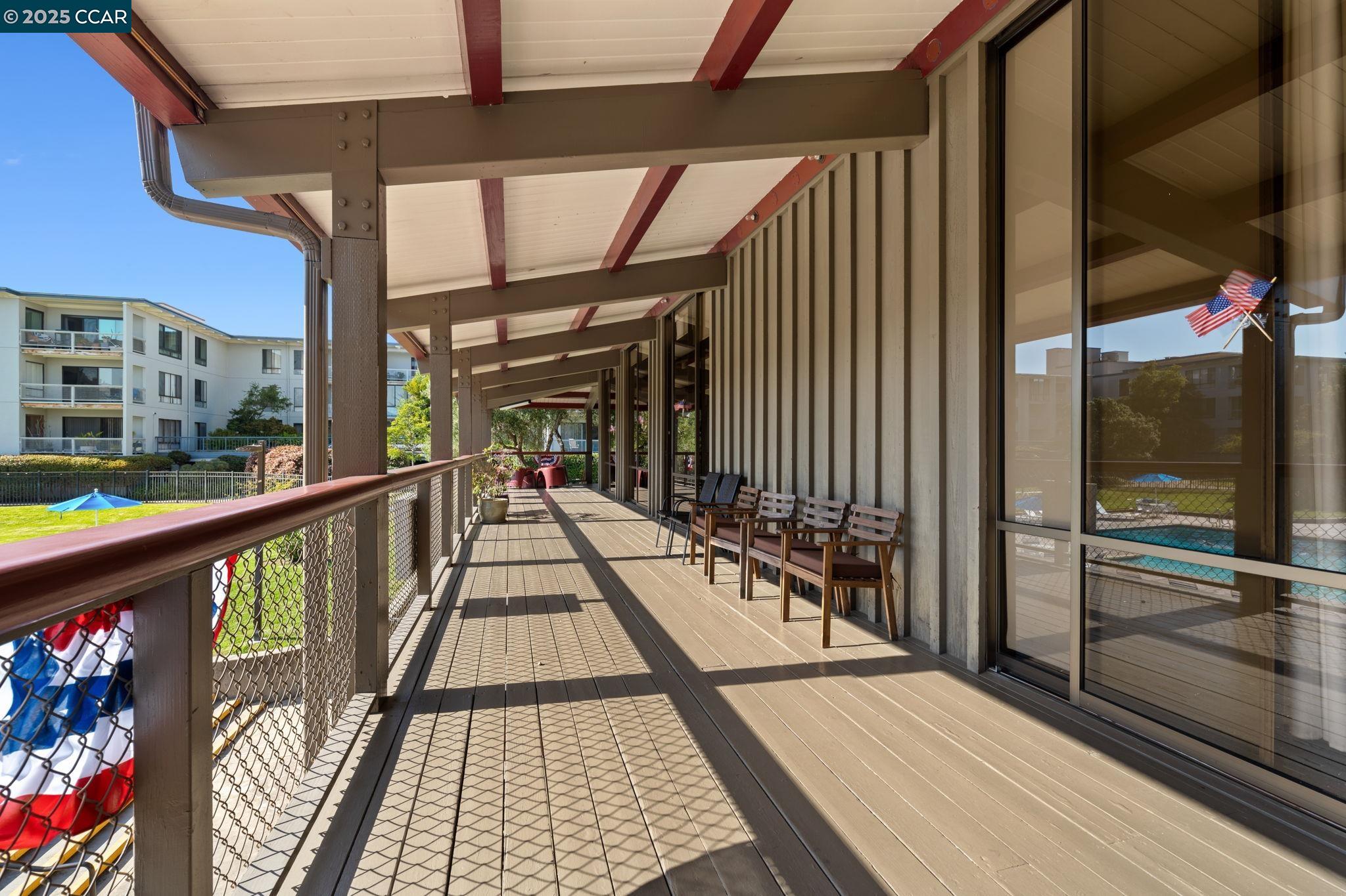 9 Commodore Dr # A208