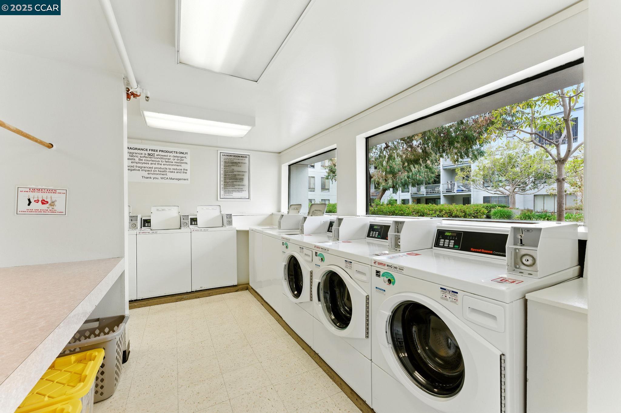 9 Commodore Dr # A208