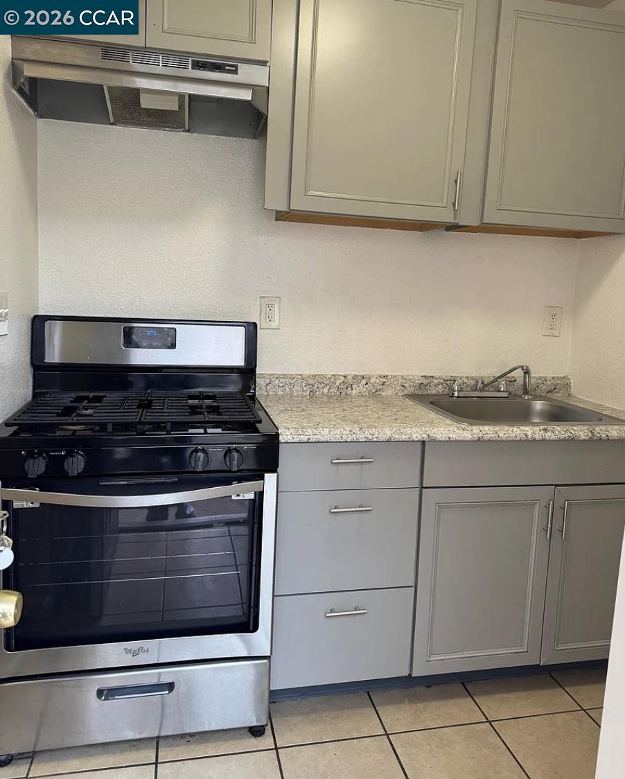 416 N 1/2 School St # 6 Unit: #6