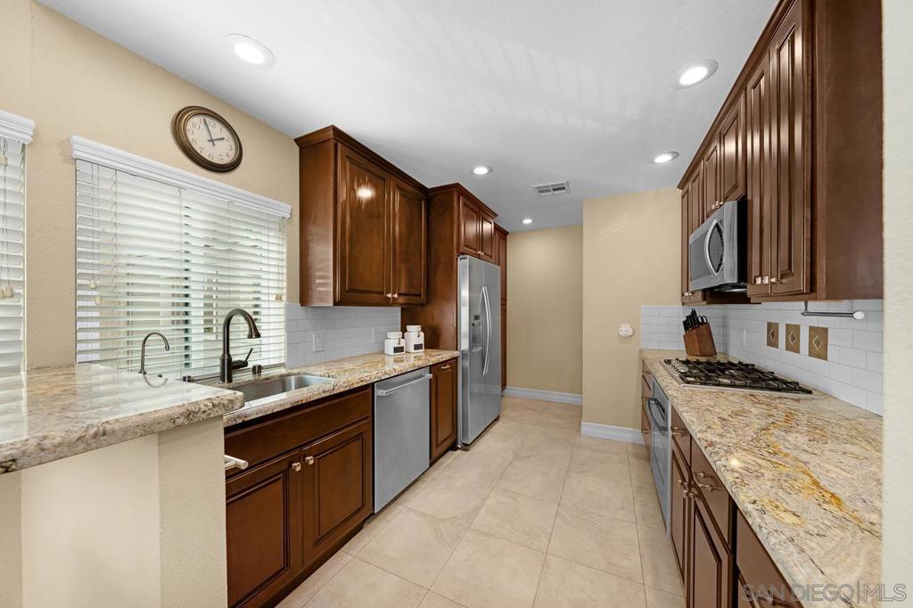 9290 Towne Centre Dr 88