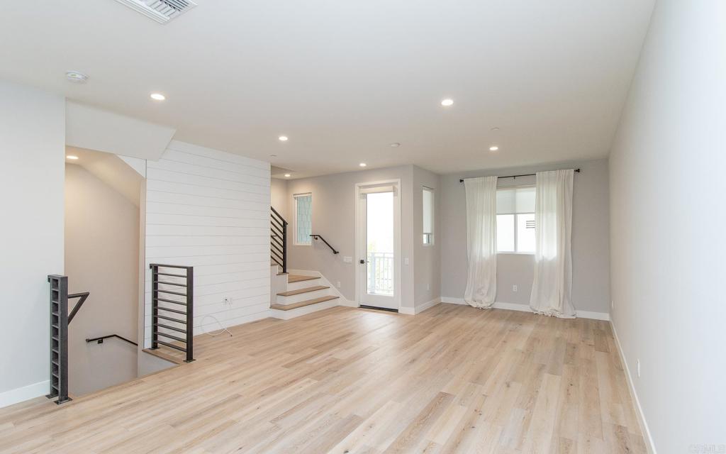 3341 Tyler Street