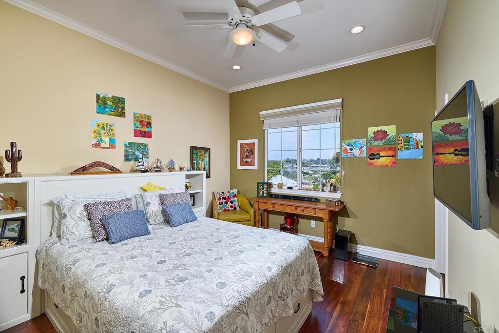 2744 Carlsbad Blvd. 204