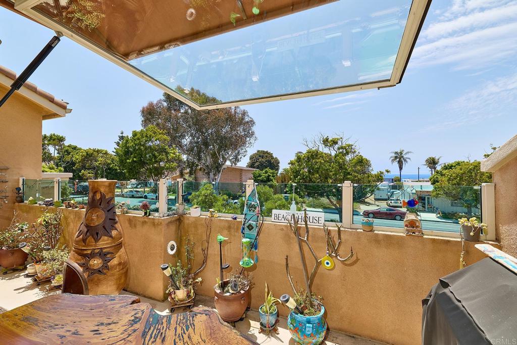 2744 Carlsbad Blvd. 204