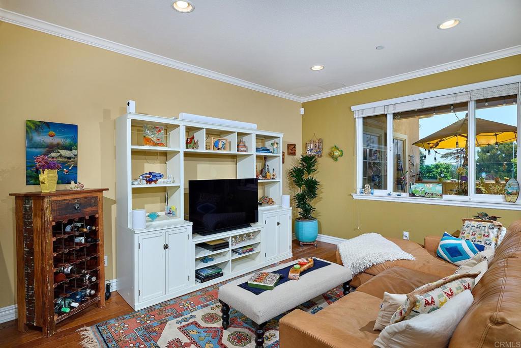 2744 Carlsbad Blvd. 204