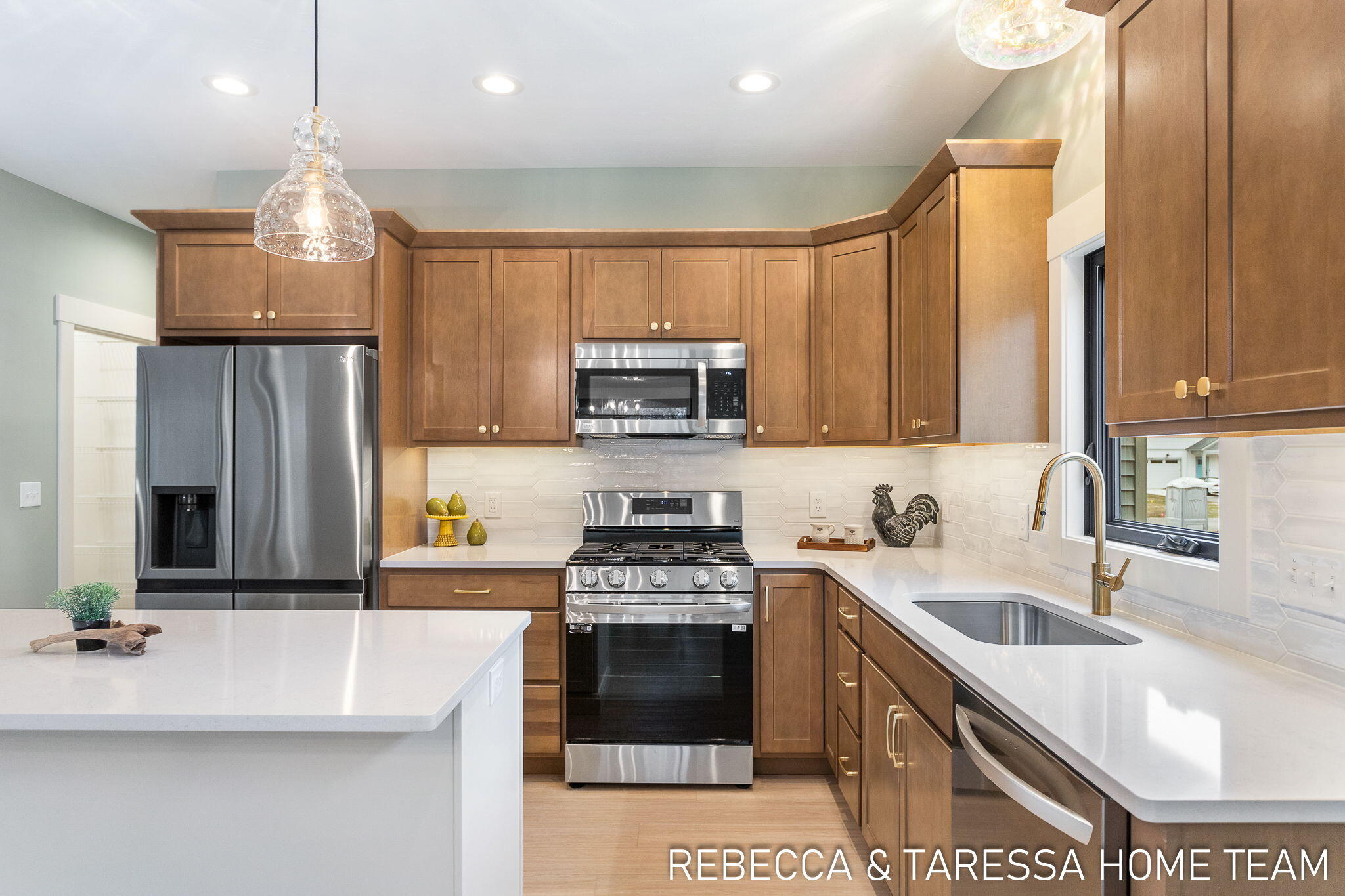 6022 Vesper Drive, #23