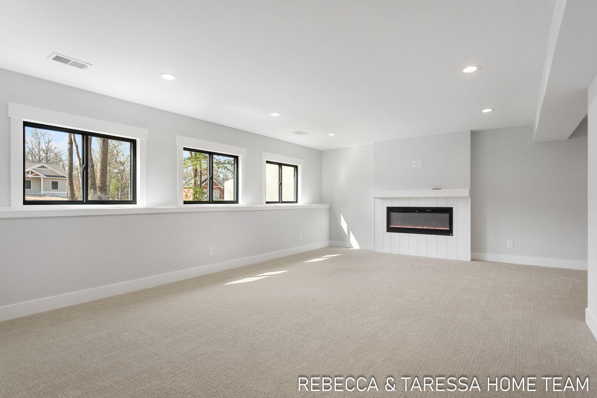 415 Sabine Drive, #27
