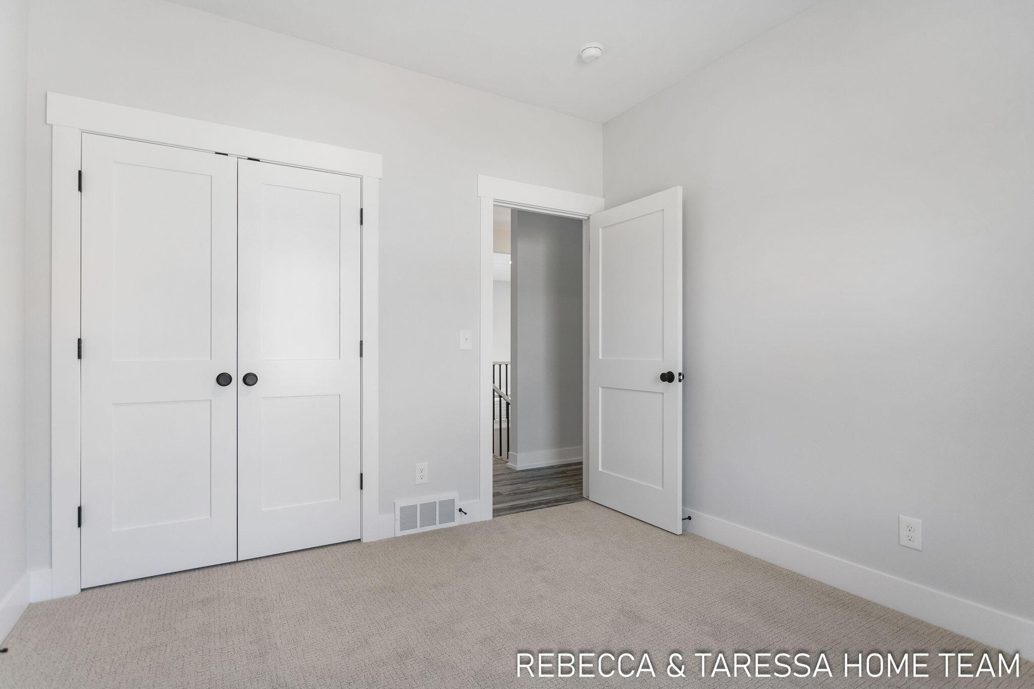 415 Sabine Drive, #27