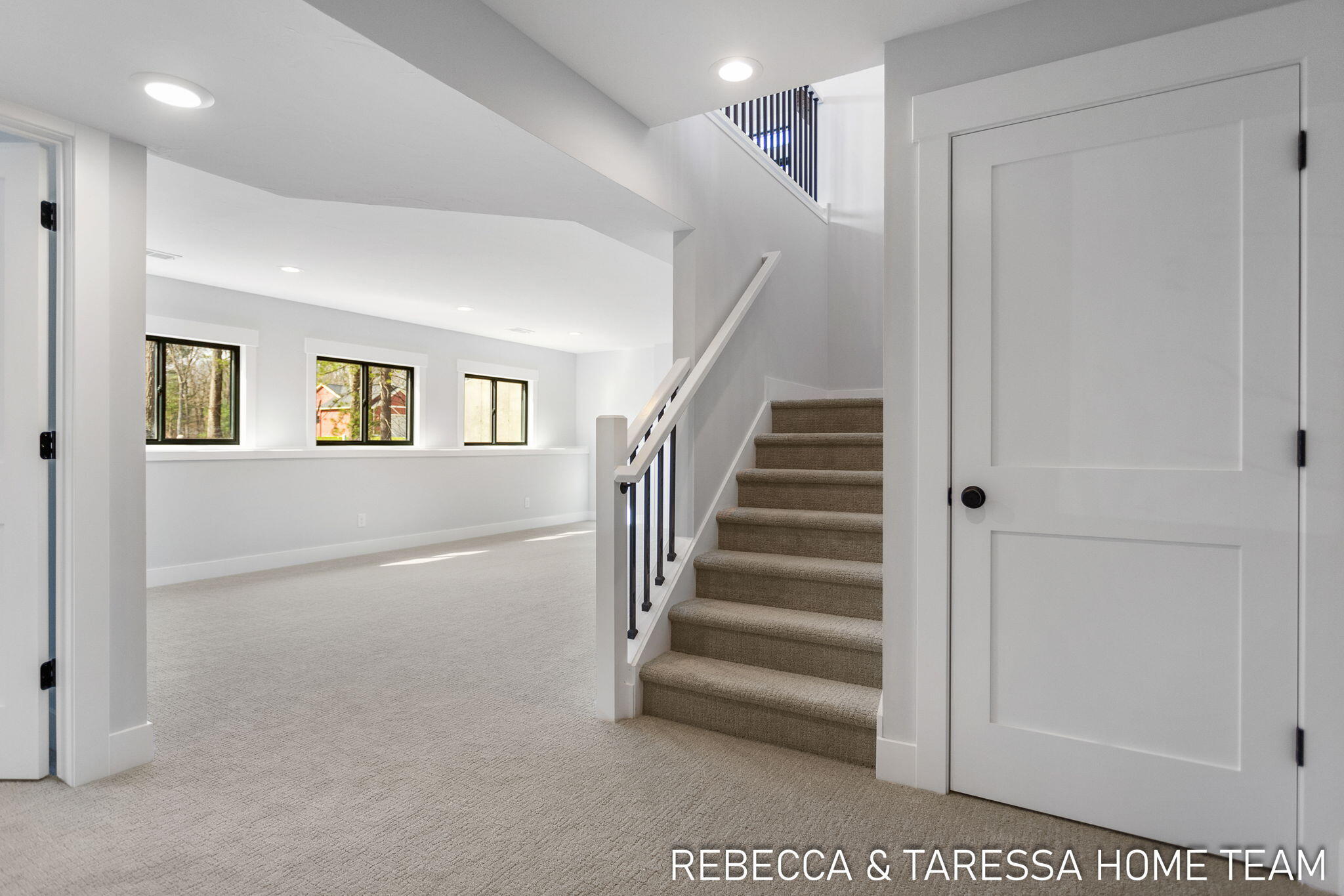 415 Sabine Drive, #27