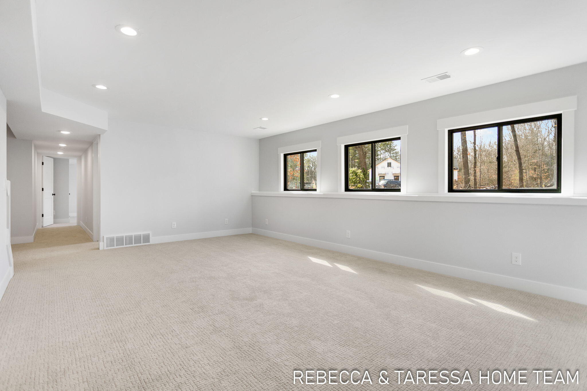 415 Sabine Drive, #27