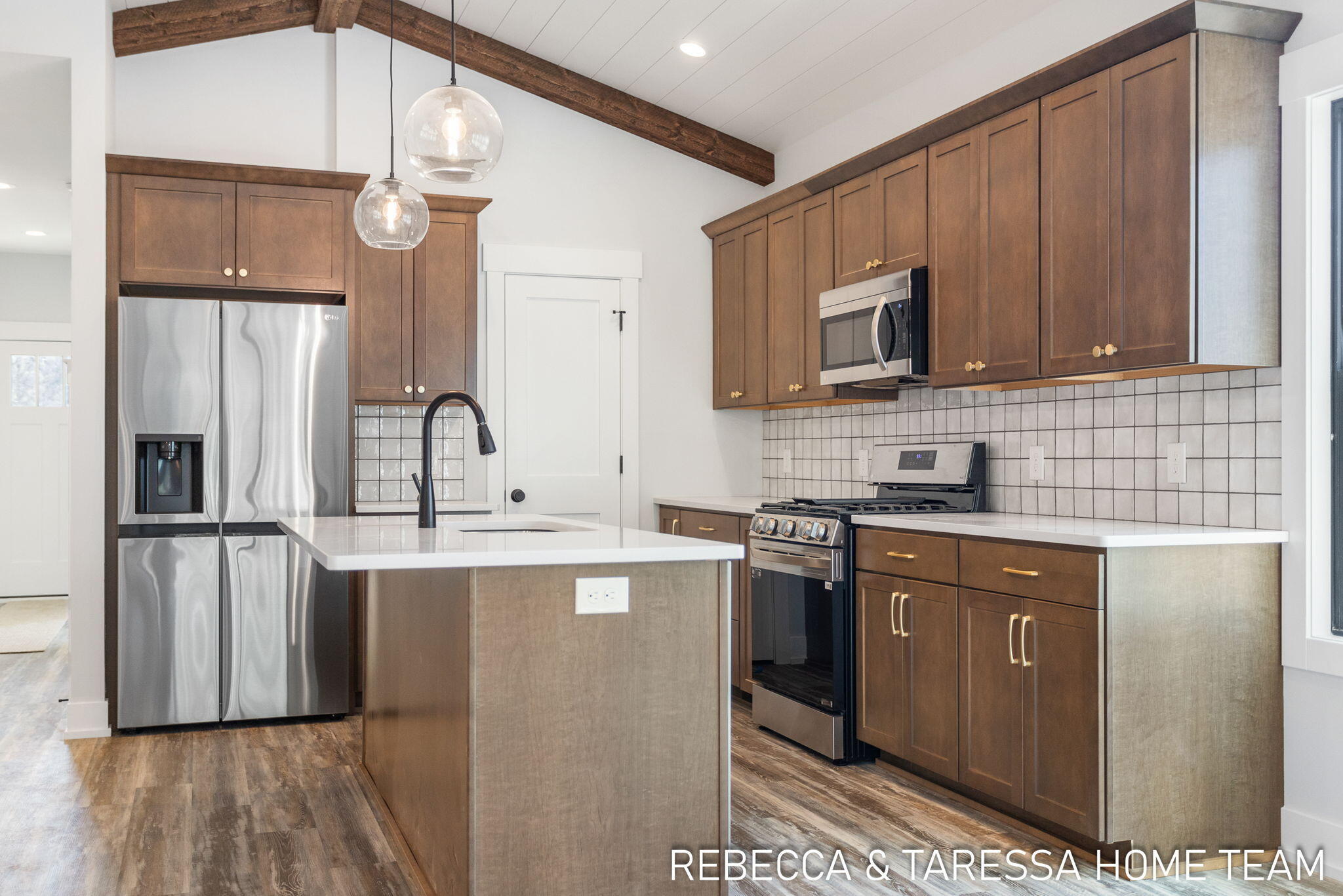 415 Sabine Drive, #27