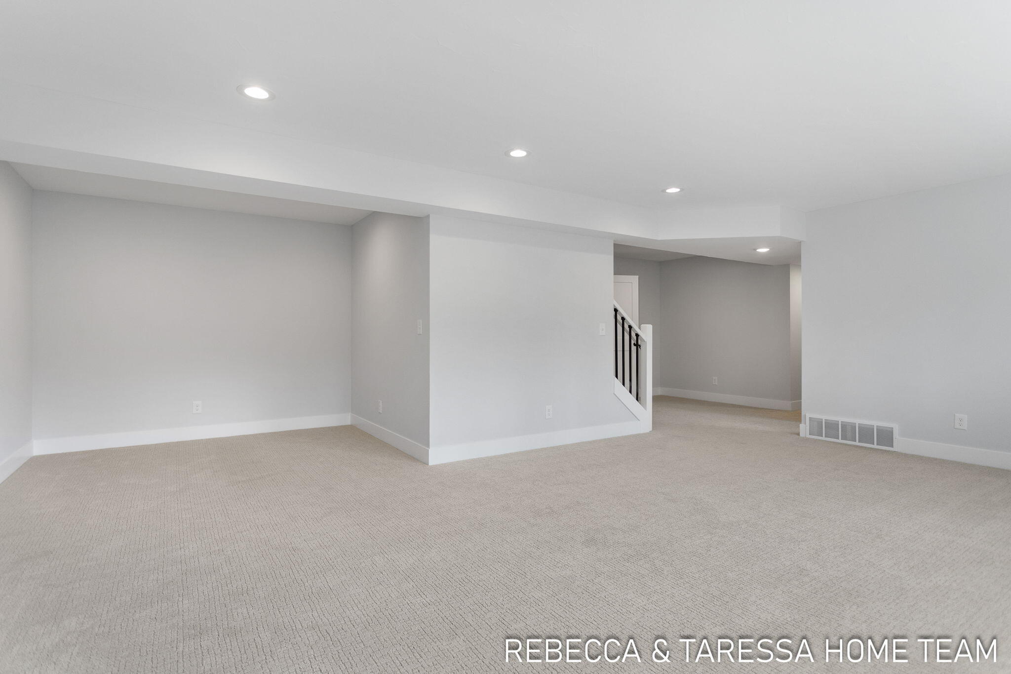 415 Sabine Drive, #27