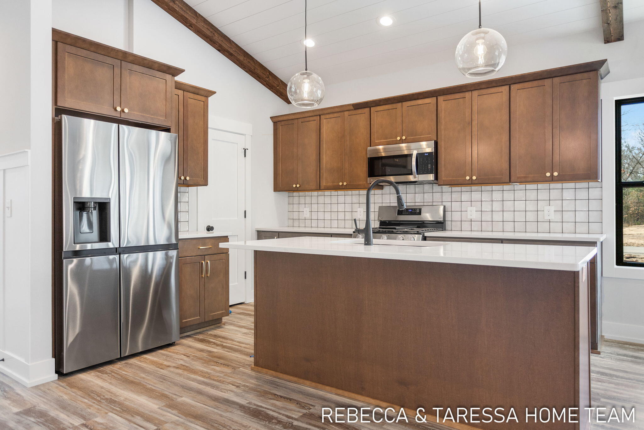 415 Sabine Drive, #27