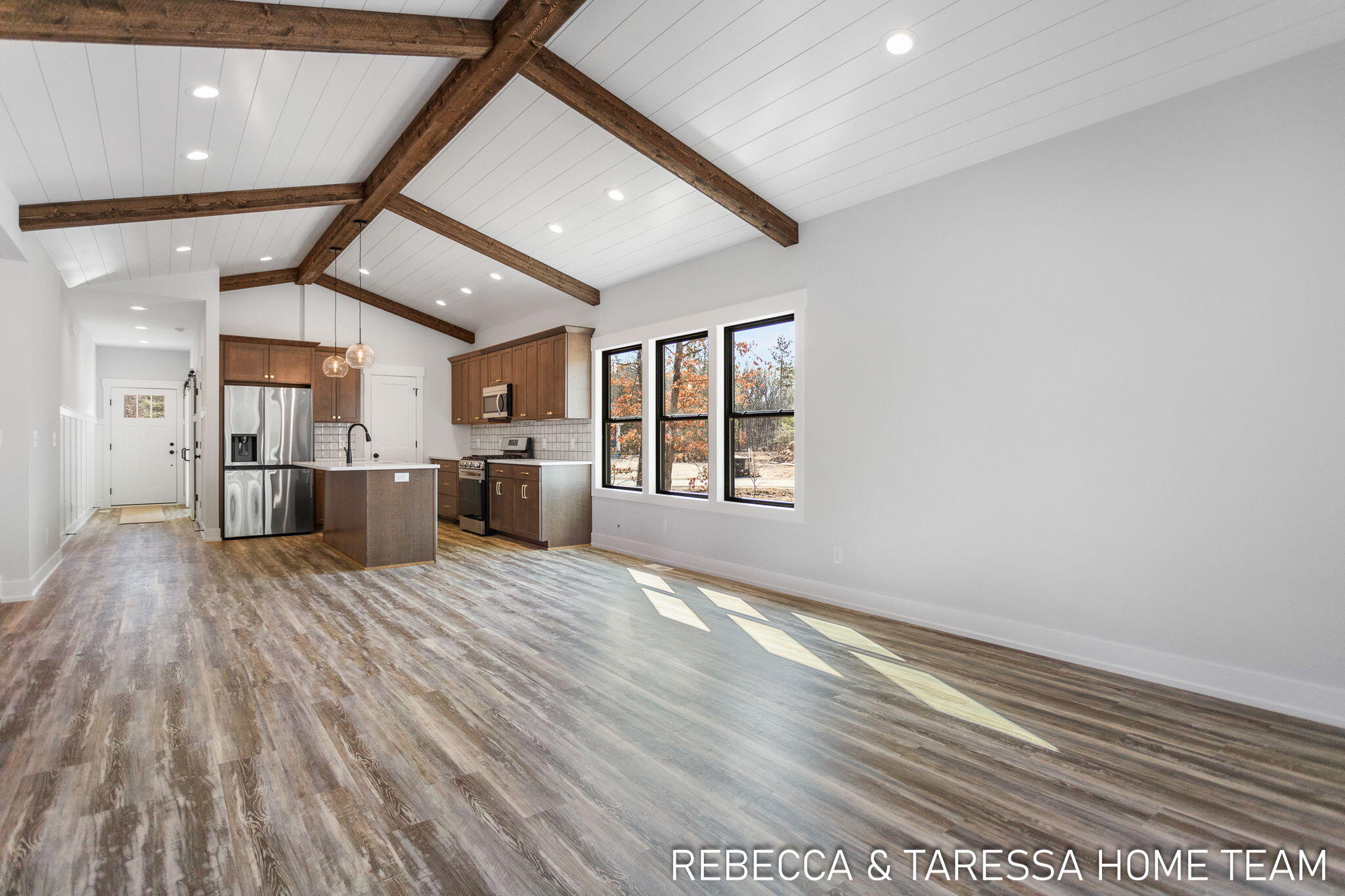 415 Sabine Drive, #27