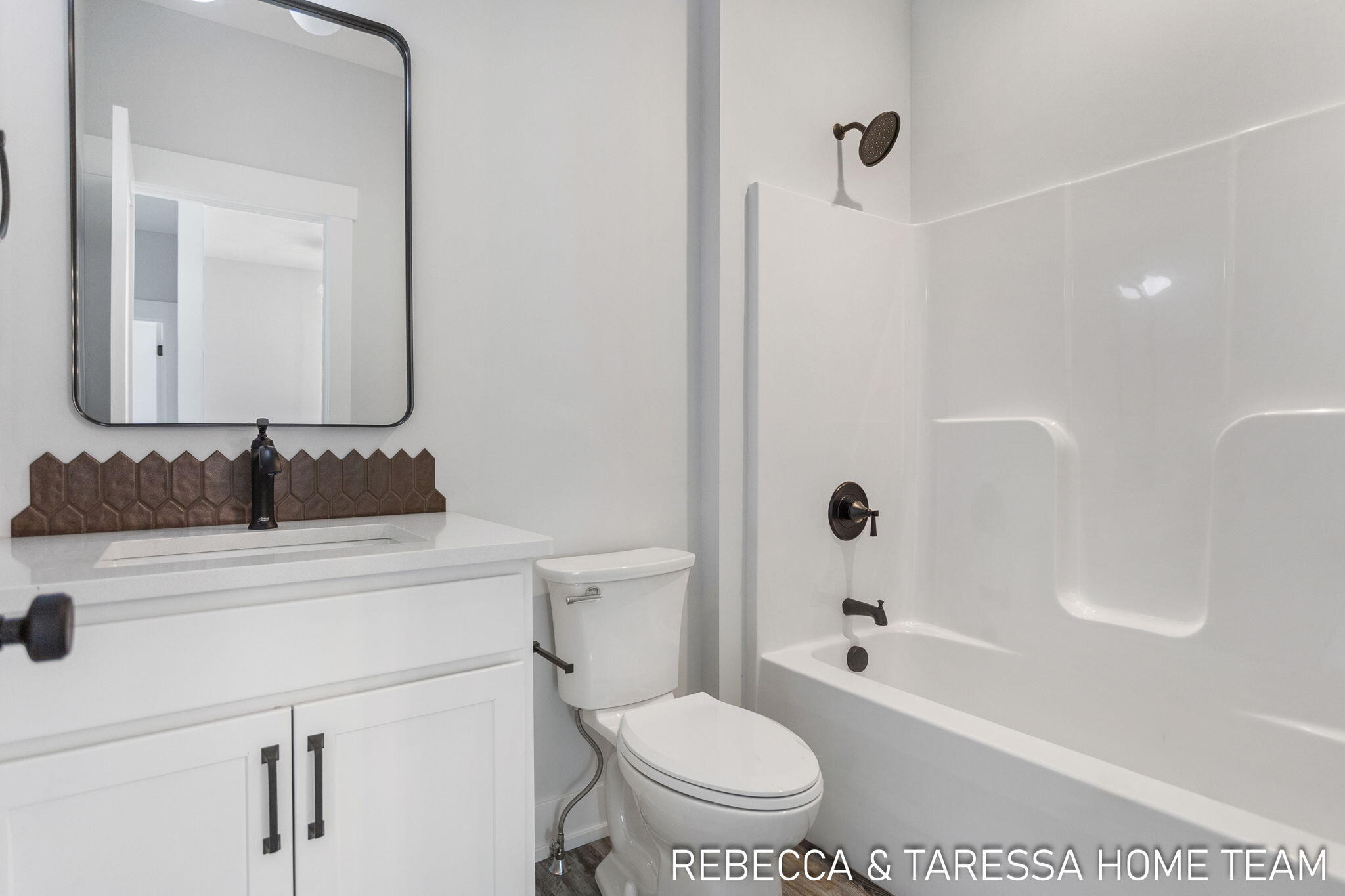 415 Sabine Drive, #27