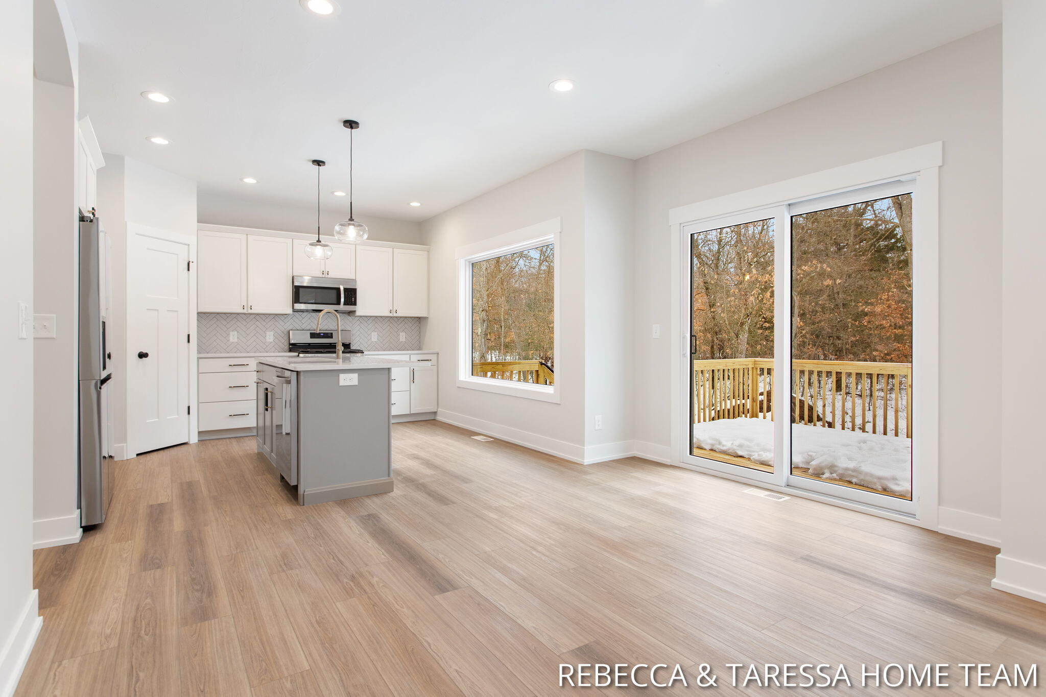 6033 Vesper Drive, 15
