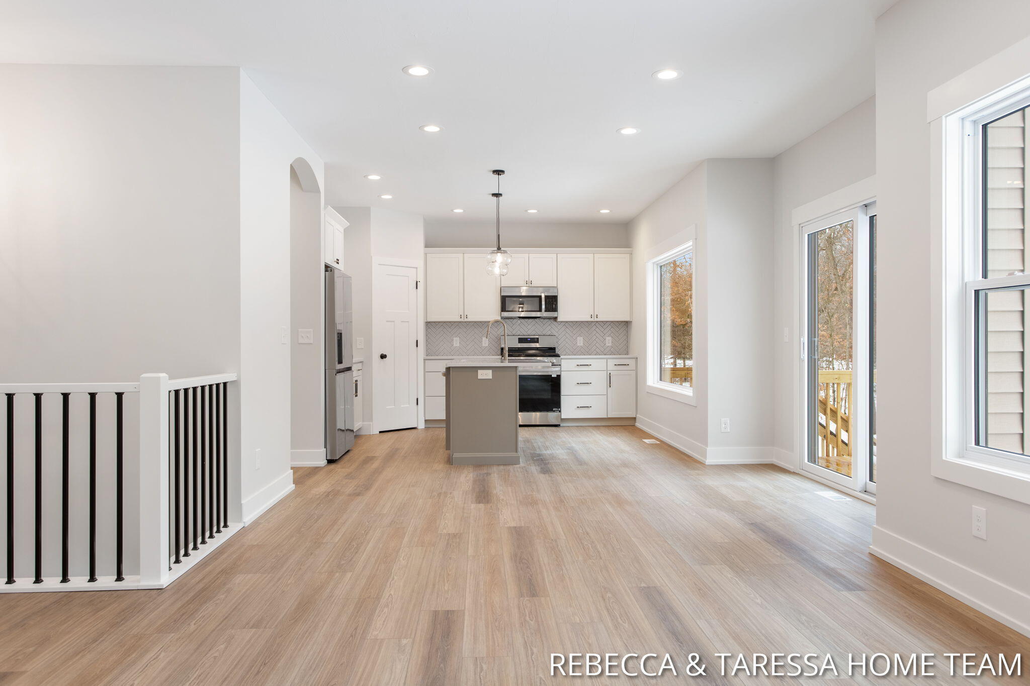 6033 Vesper Drive, 15