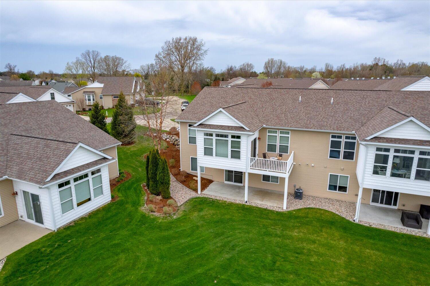 11555 S Lake Drive, 172