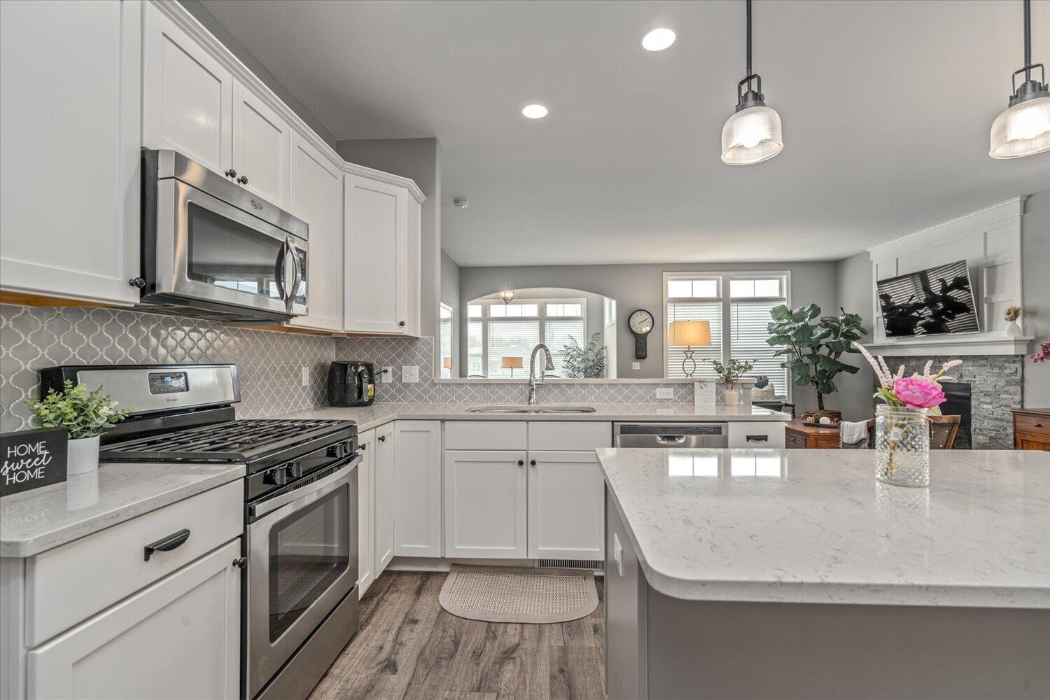 11555 S Lake Drive, 172