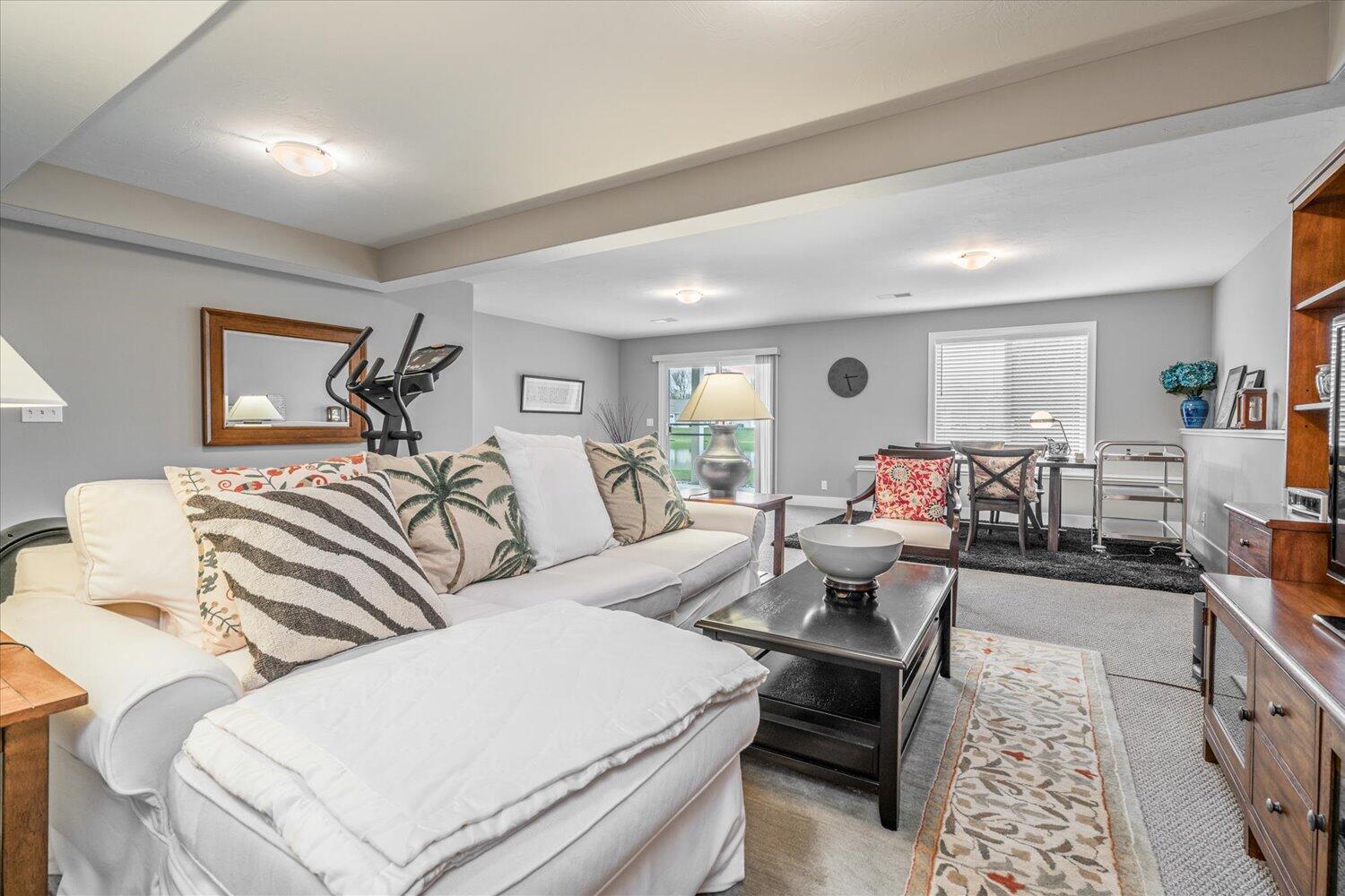 11555 S Lake Drive, 172
