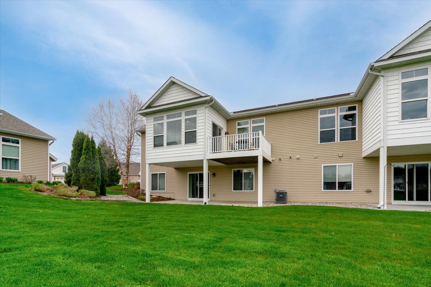 11555 S Lake Drive, 172