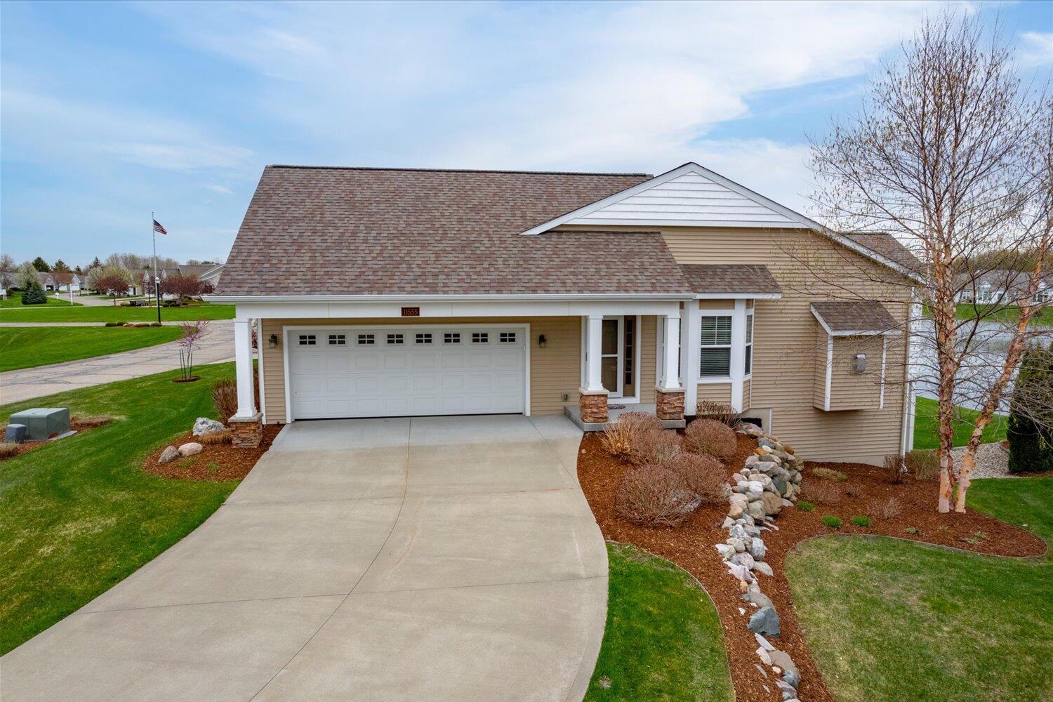 11555 S Lake Drive, 172