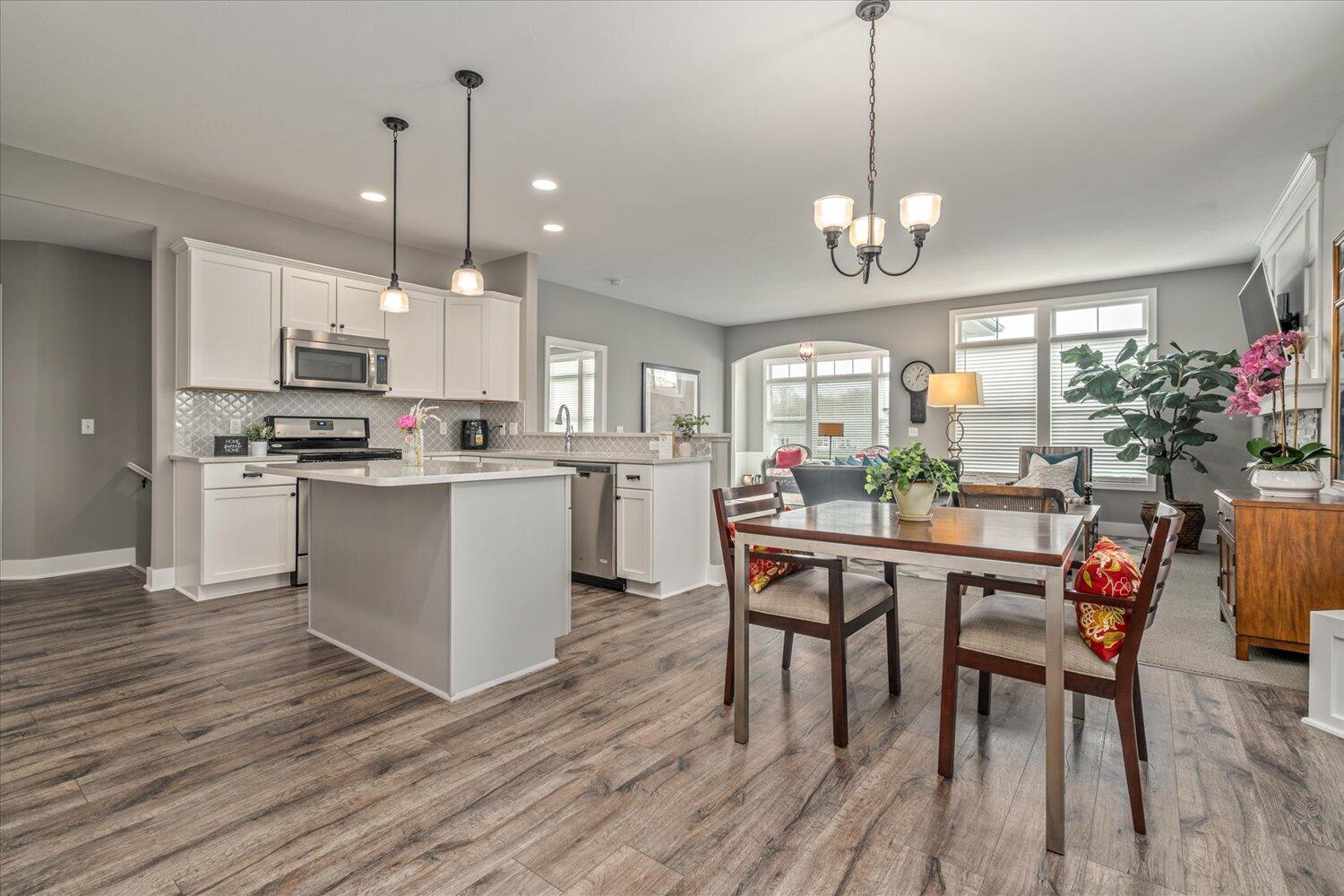 11555 S Lake Drive, 172