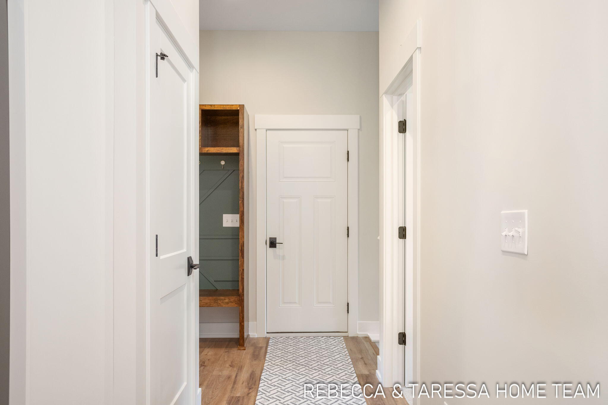 6020 Vesper Drive, #22