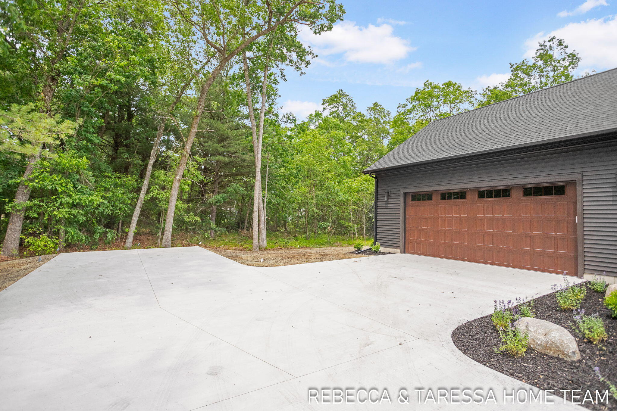 6020 Vesper Drive, #22