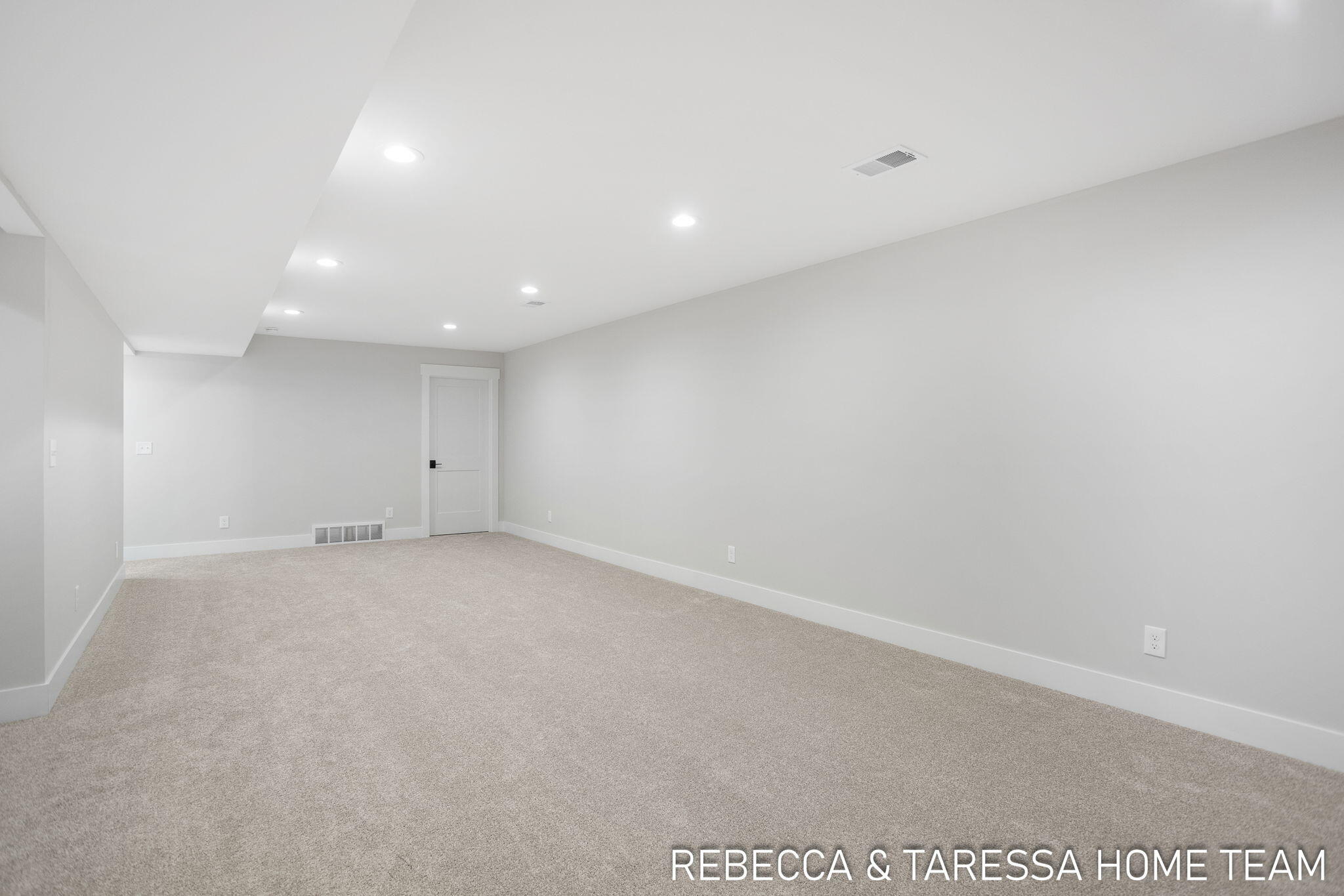 6020 Vesper Drive, #22