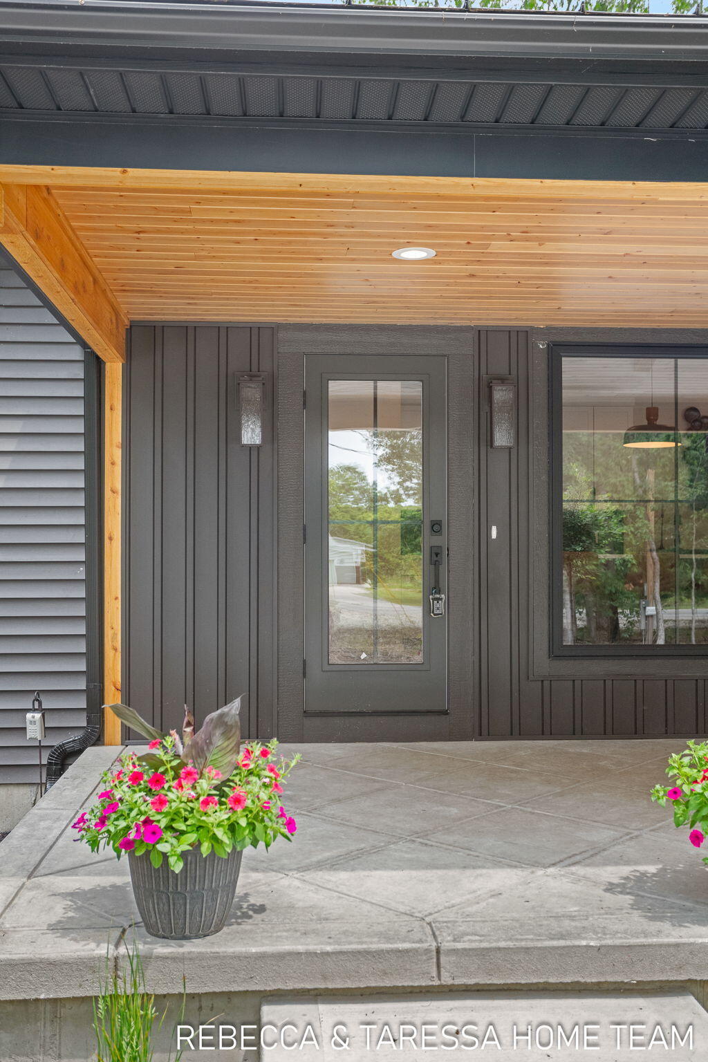 6020 Vesper Drive, #22