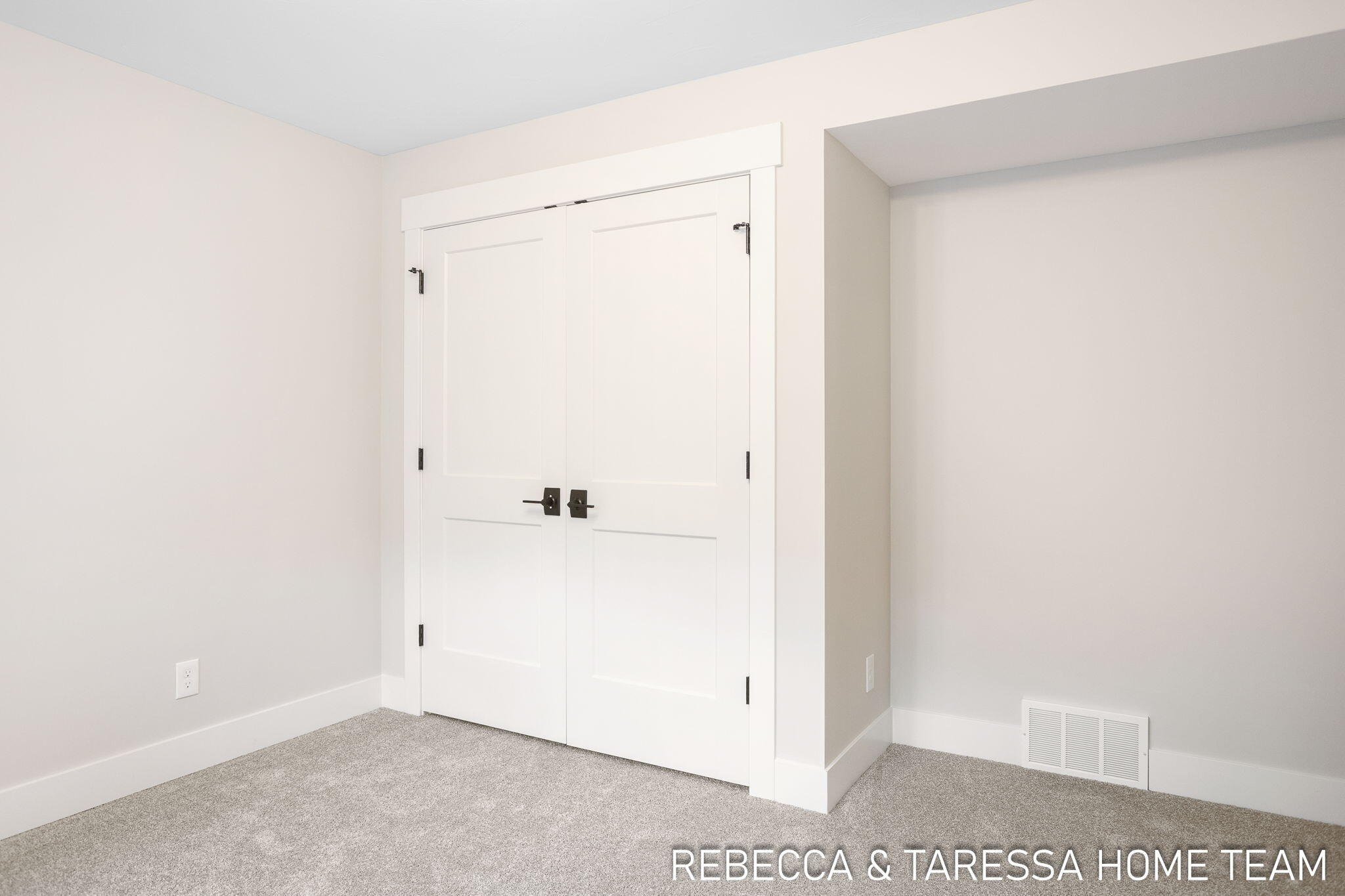 6020 Vesper Drive, #22