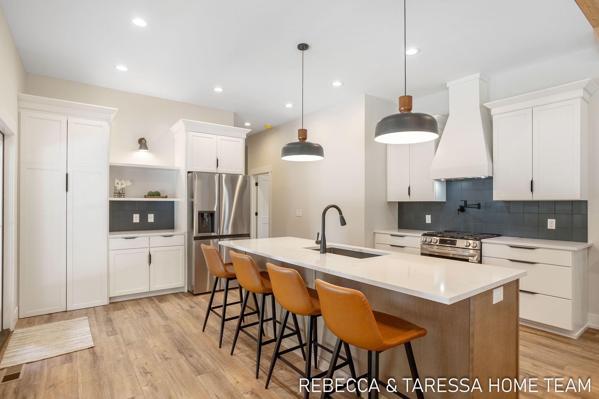 6020 Vesper Drive, #22