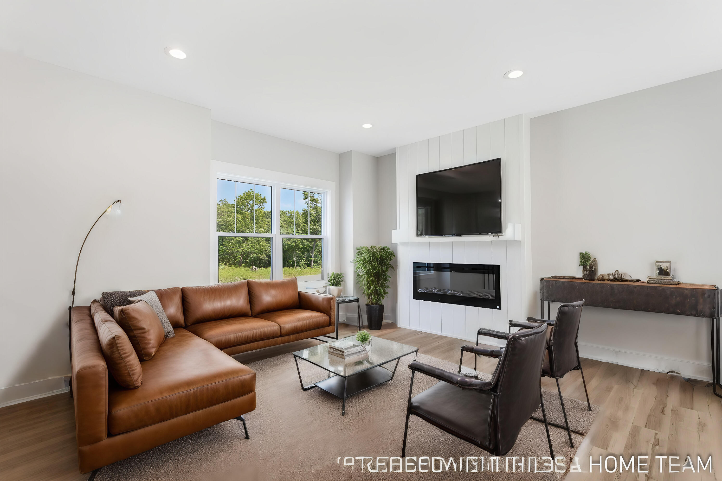 413 Sabine Drive, 28