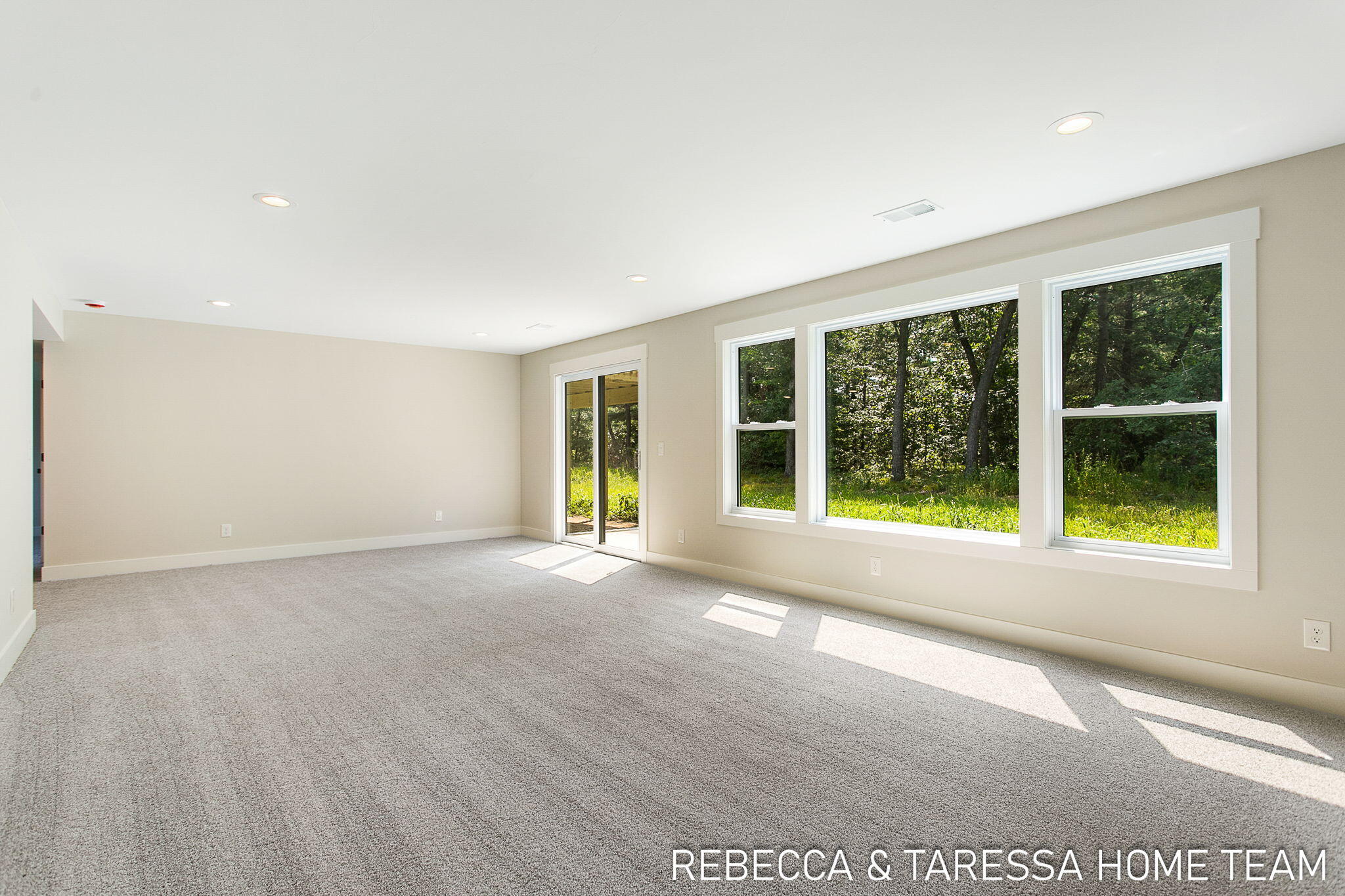 413 Sabine Drive, 28