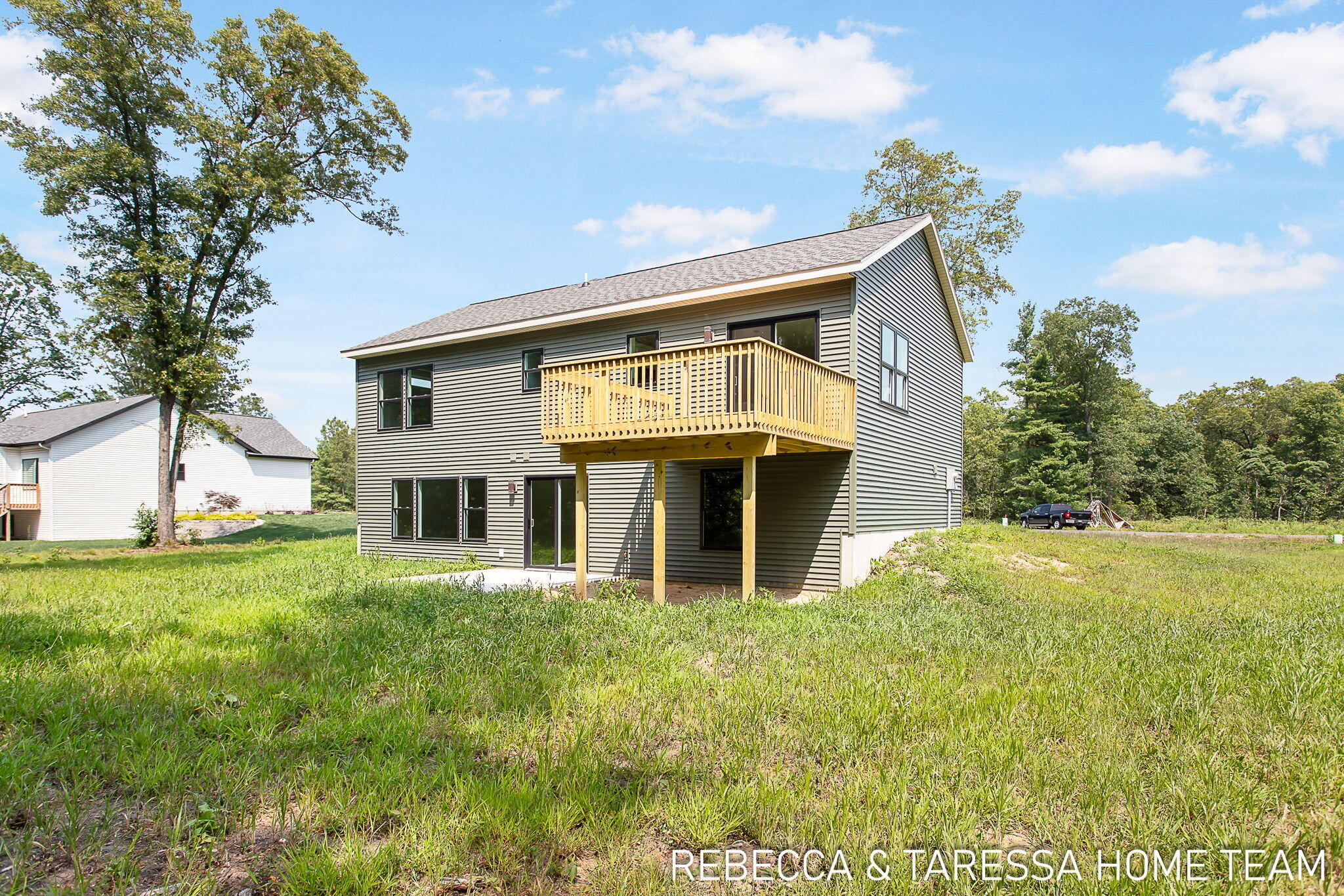413 Sabine Drive, 28