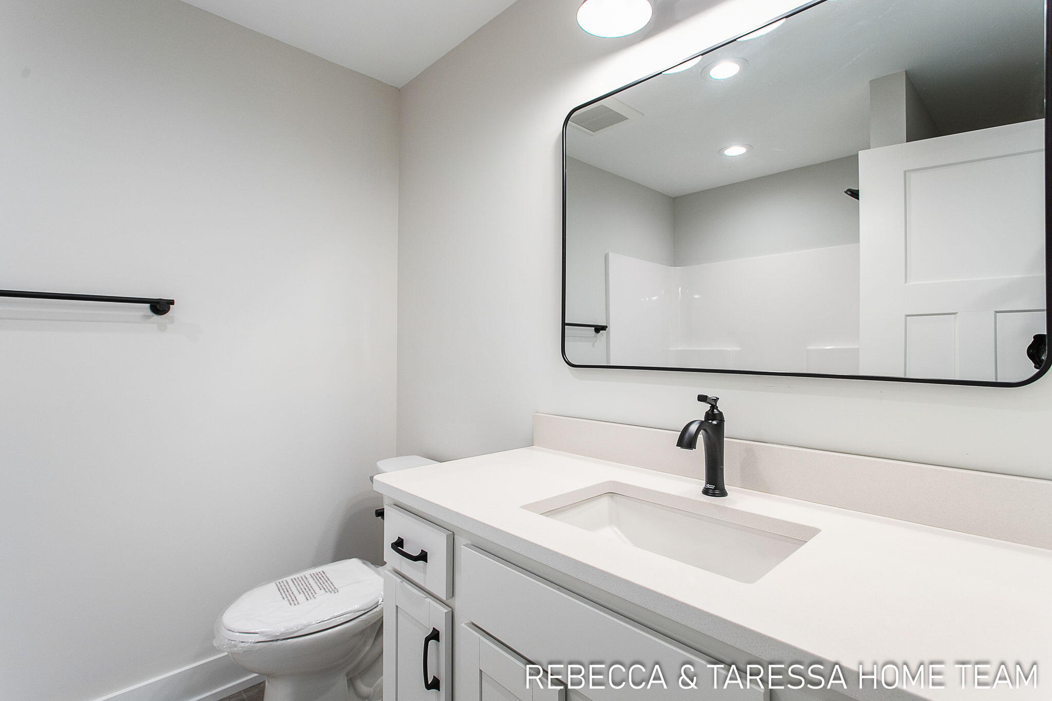 413 Sabine Drive, 28