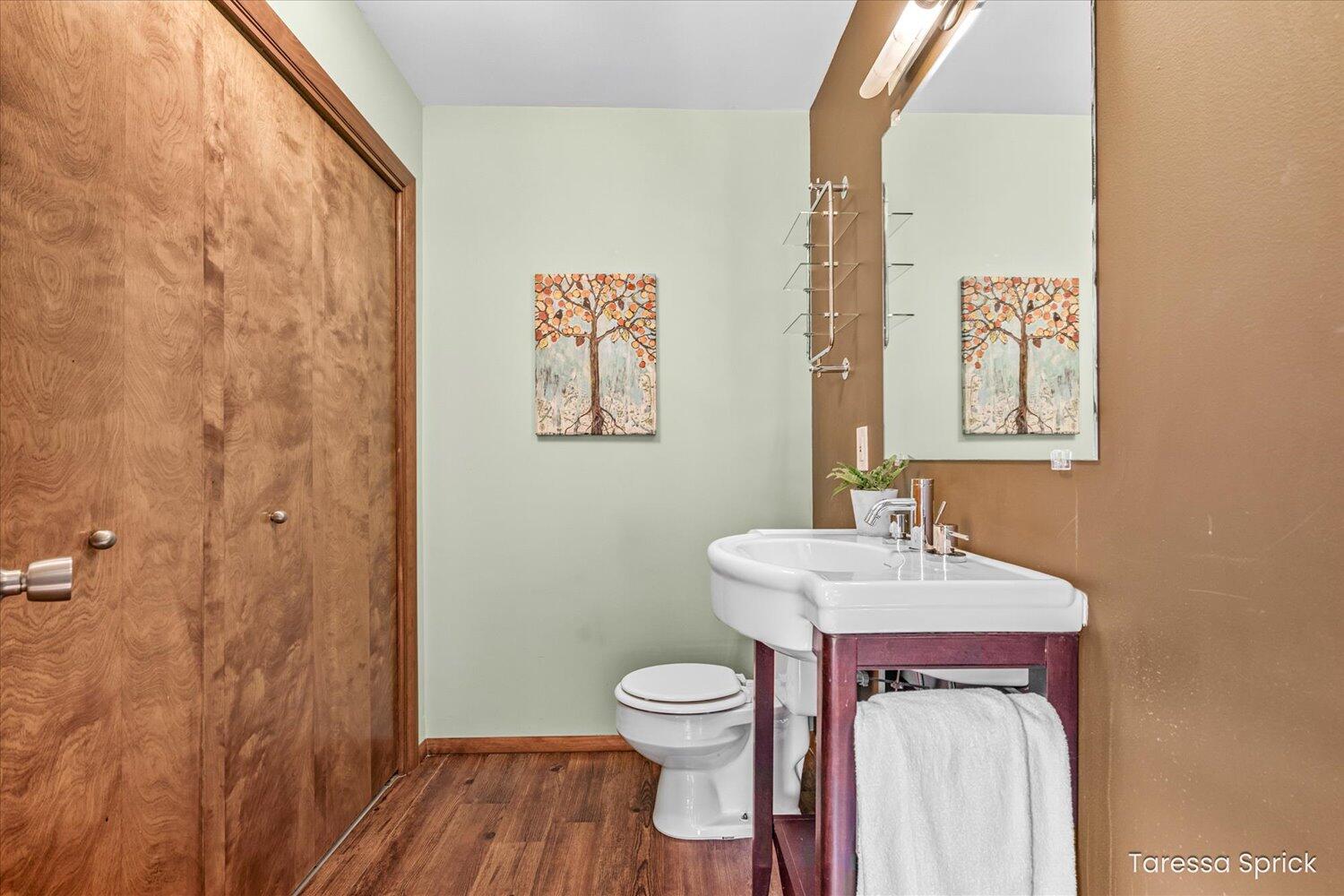 891 Shadybrook Drive