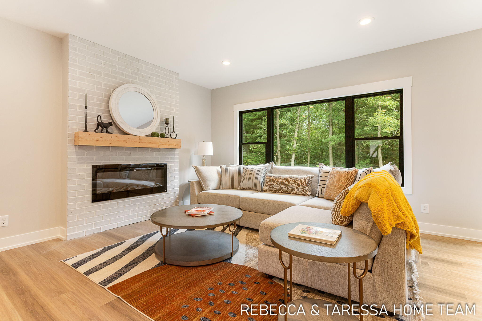 6024 Vesper Dr, #24