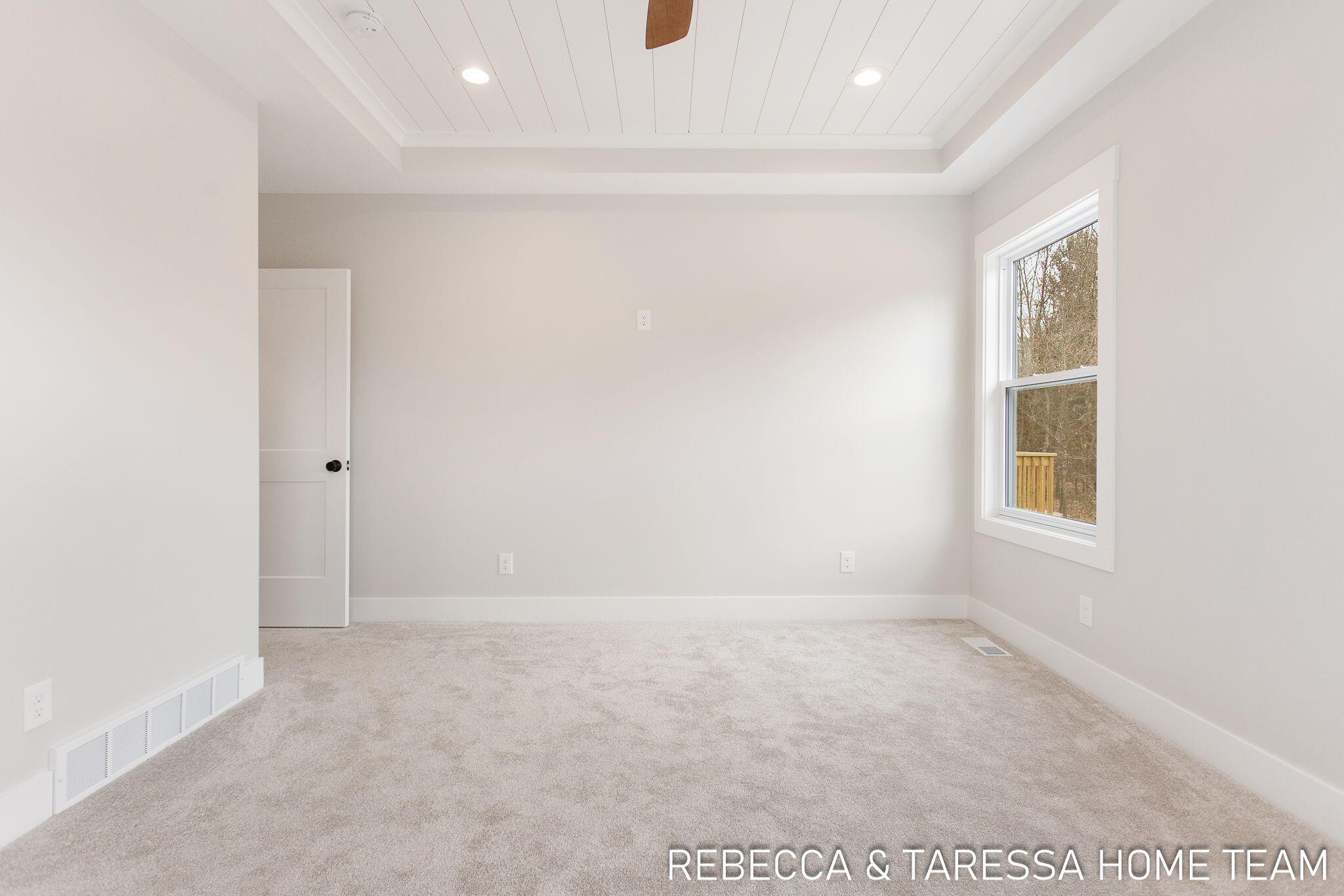 6029 Vesper Drive, #17