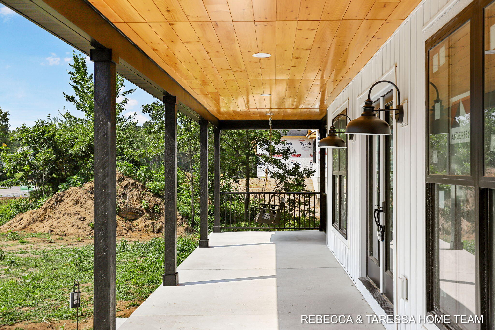 412 Sabine Drive, 11