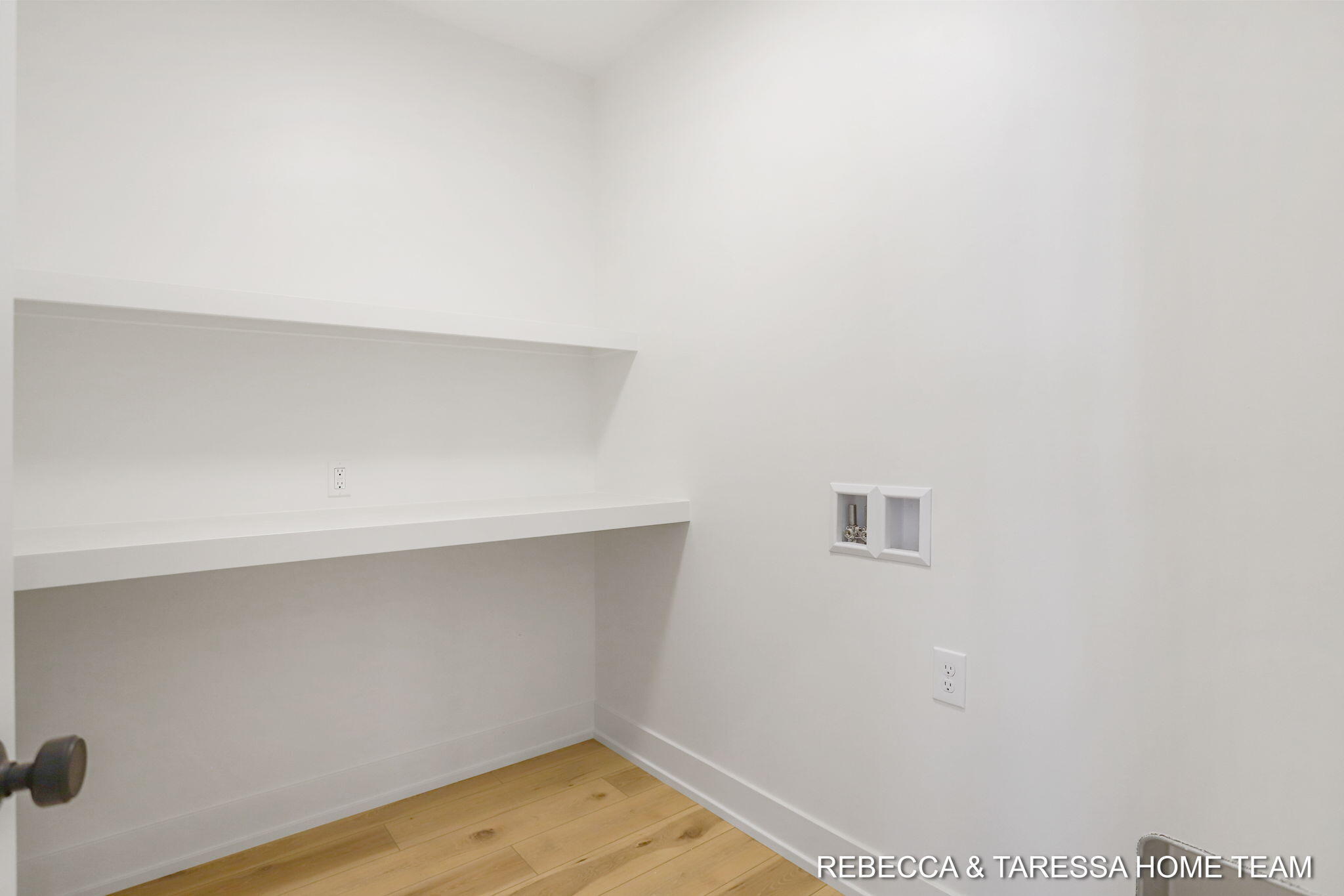 412 Sabine Drive, 11