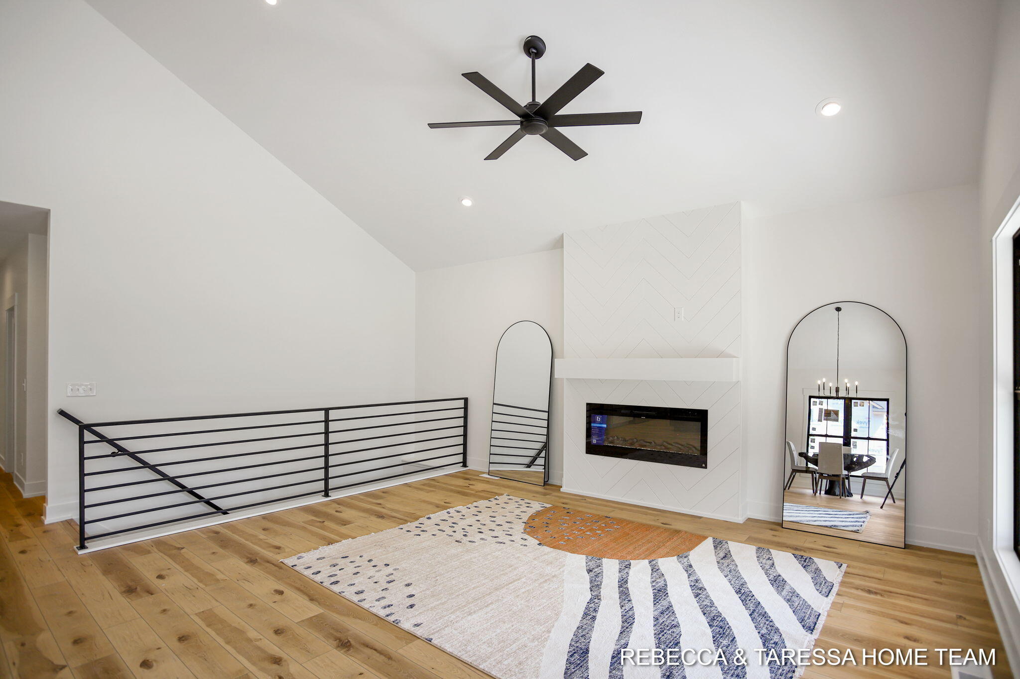 412 Sabine Drive, 11