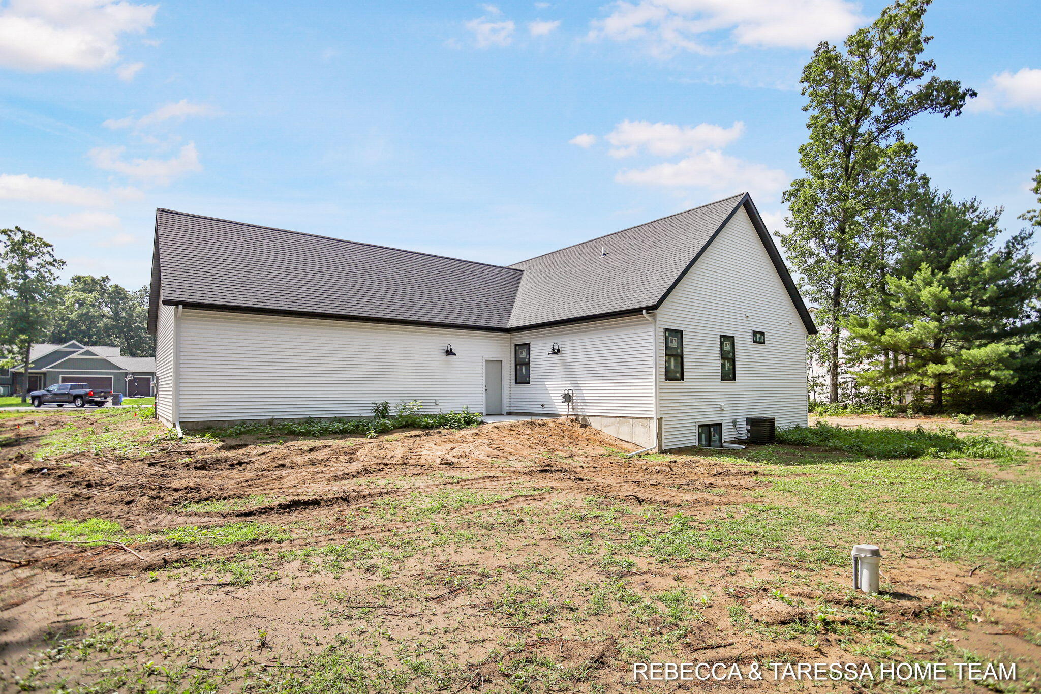 412 Sabine Drive, 11