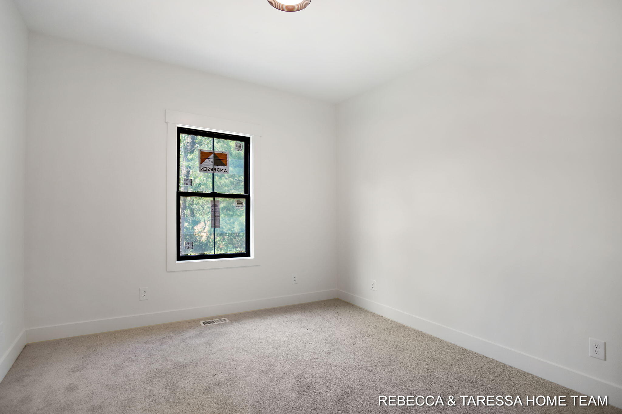 412 Sabine Drive, 11