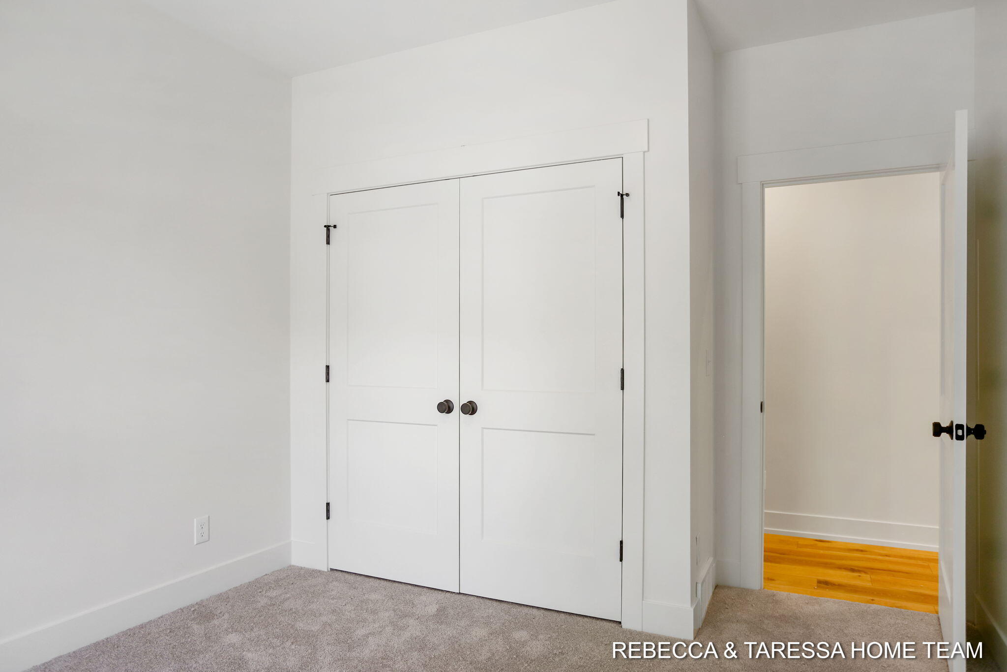 412 Sabine Drive, 11