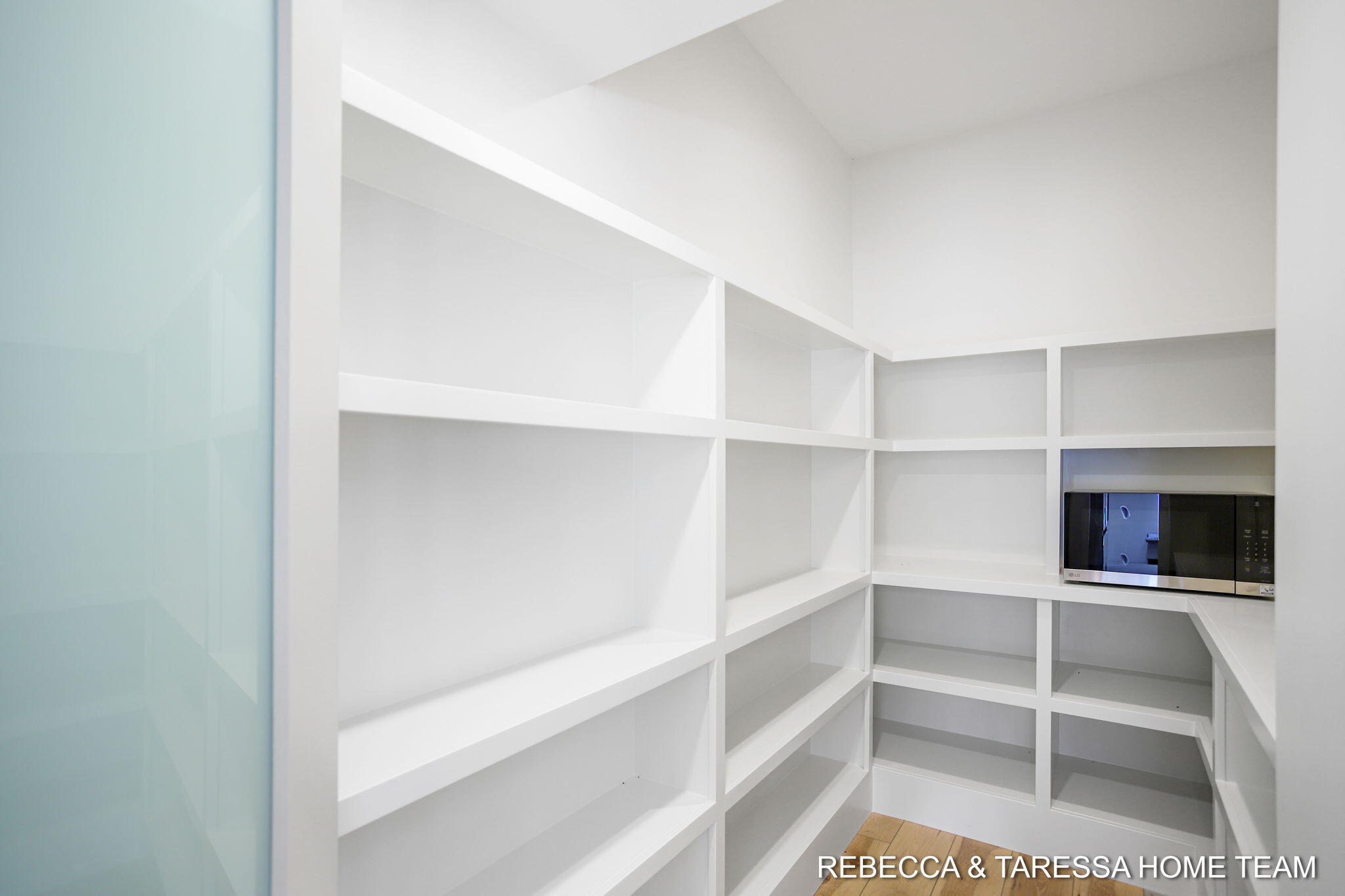 412 Sabine Drive, 11