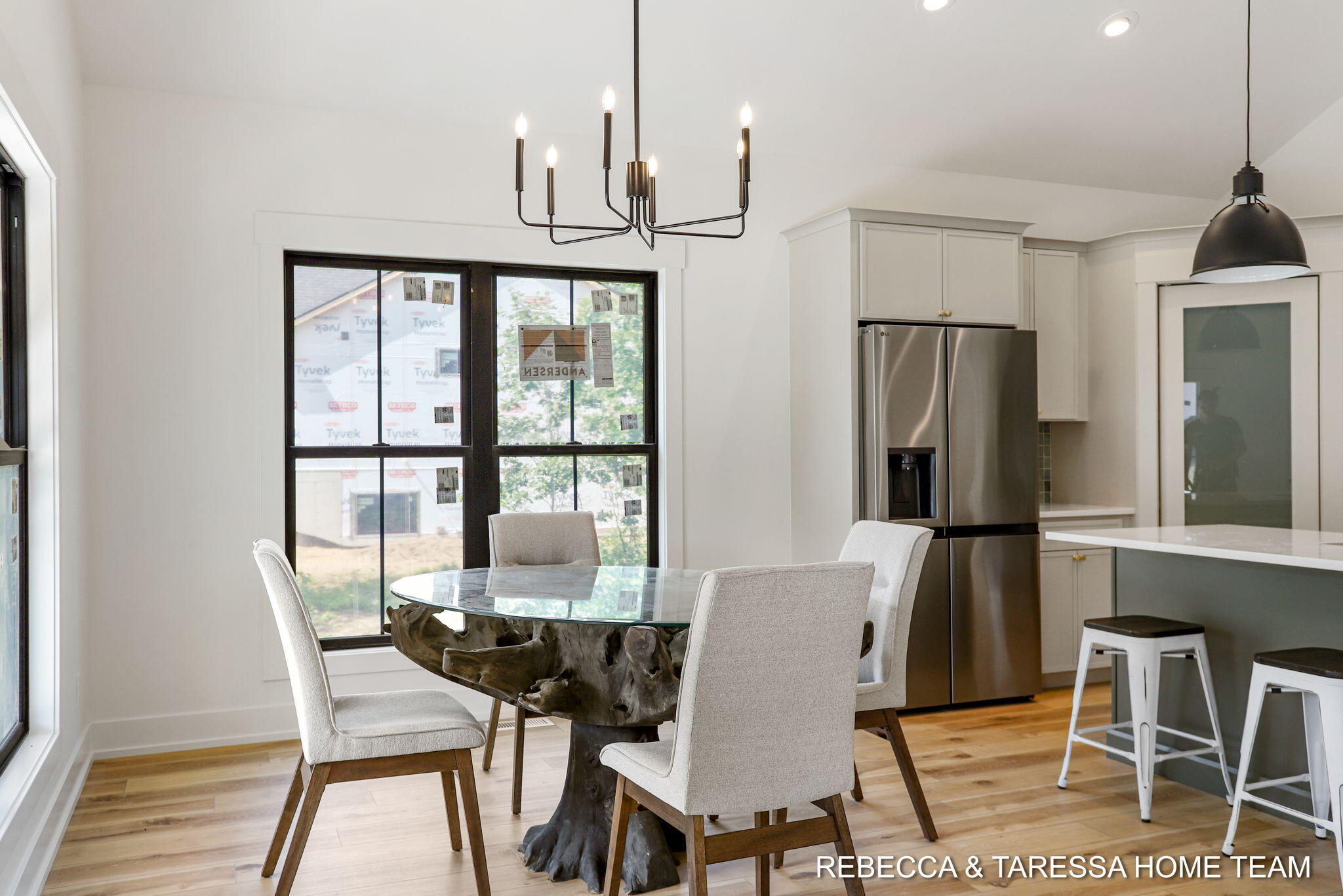 412 Sabine Drive, 11