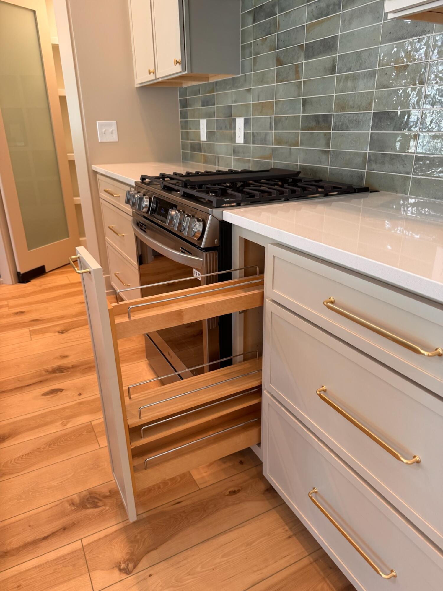 412 Sabine Drive, 11