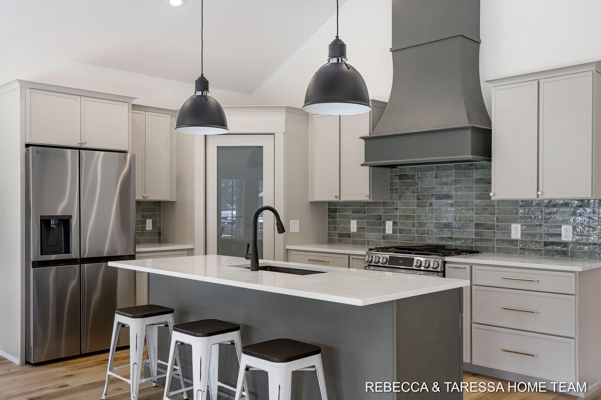 412 Sabine Drive, 11